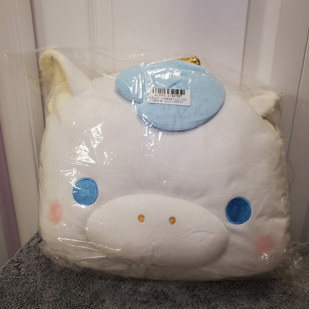 Toreba Japan Unicorn Macaron Cushion